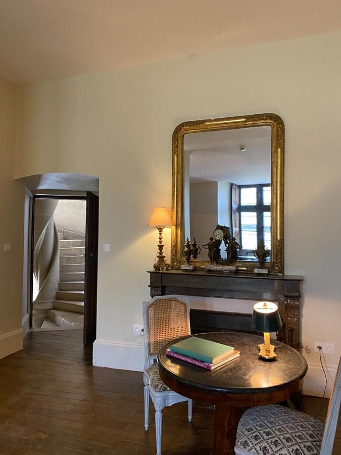Chateau D'Ainay-Le-Vieil Bagian luar foto