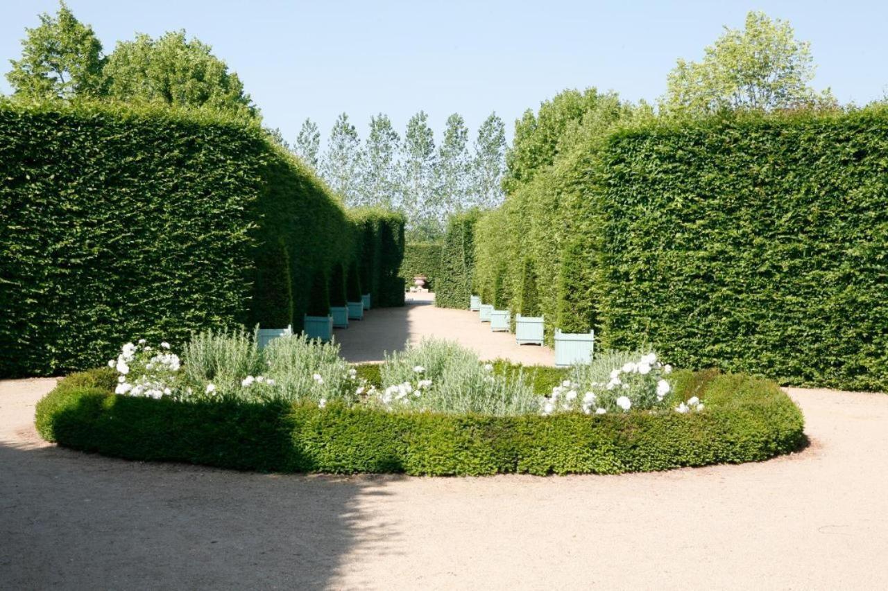 Chateau D'Ainay-Le-Vieil Bagian luar foto